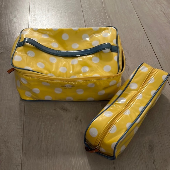 Kate Spade two piece cosmetic bag - Picture 1 of 4